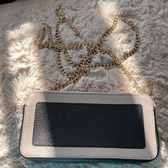 Kate Spade crossbody wallet - Picture 2 of 8